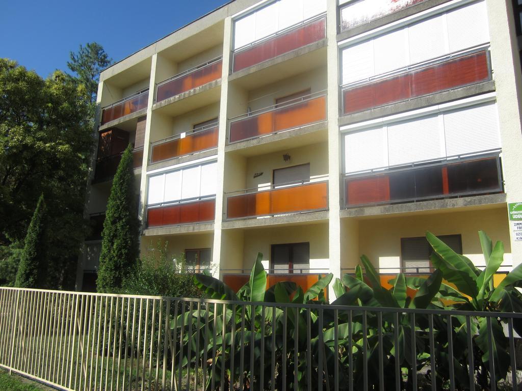 Gyöngyvirág Üdülő – Mario Apartman Harkány Camera foto